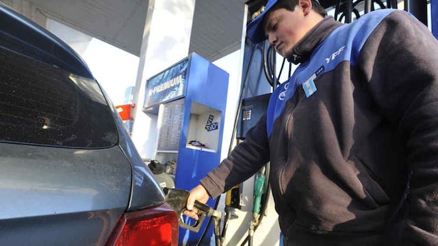 La nafta aumentó en Córdoba un cuatro por ciento. (Ramiro Pereyra/La Voz).