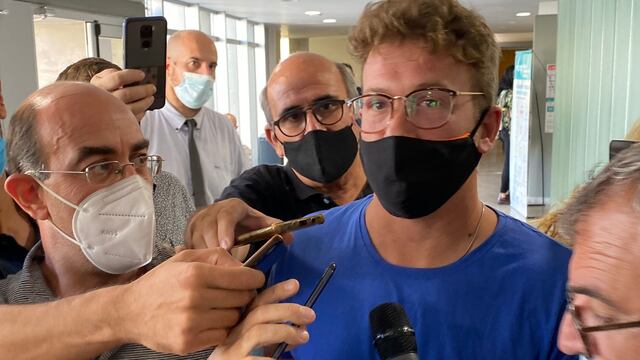 El jurado popular suplente que fue separado del proceso por entregarle un papel a Facundo Macarrón. (Tomás Fragueiro/La Voz)