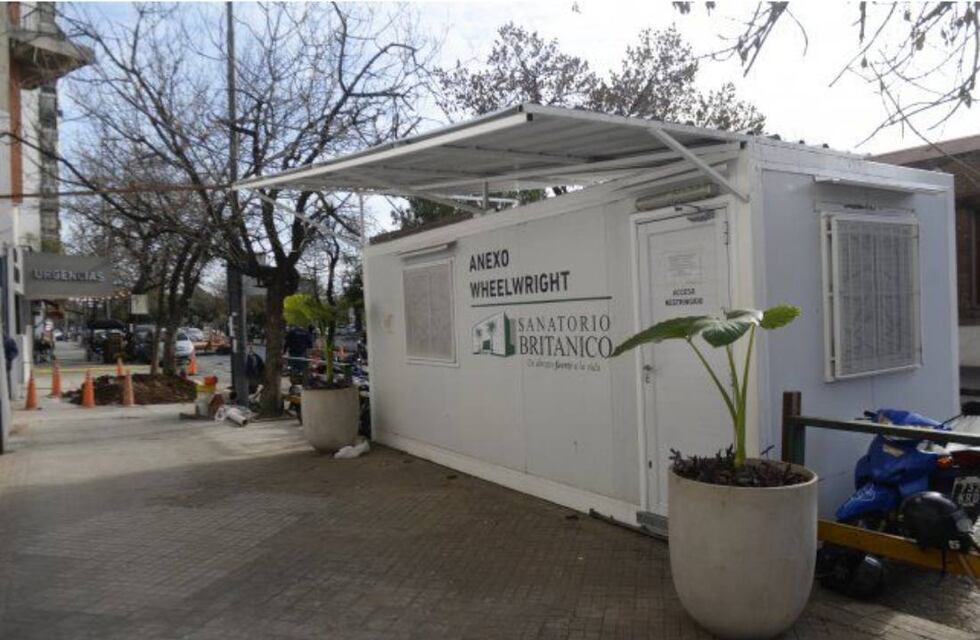 Coronavirus en Rosario: ponen contenedores para ampliar los espacios COVID-19