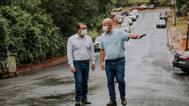 Oscar Herrera Ahuad recorrió Puerto Iguazú y supervisó las nuevas obras viales.