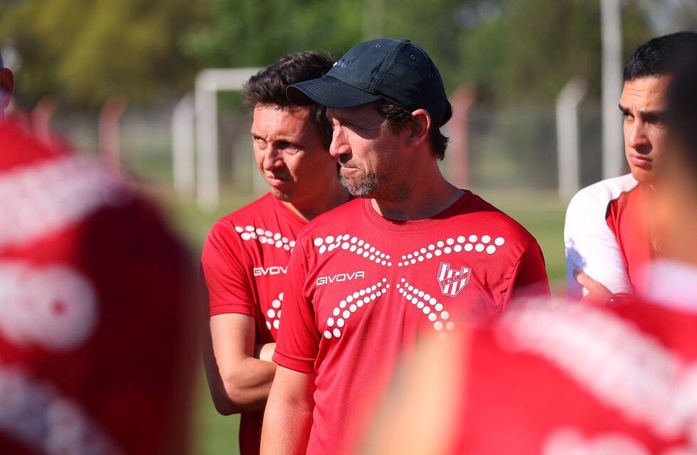 Dirigió a Instituto y dimensionó la clasificación a octavos: “Hay que valorar lo que...”