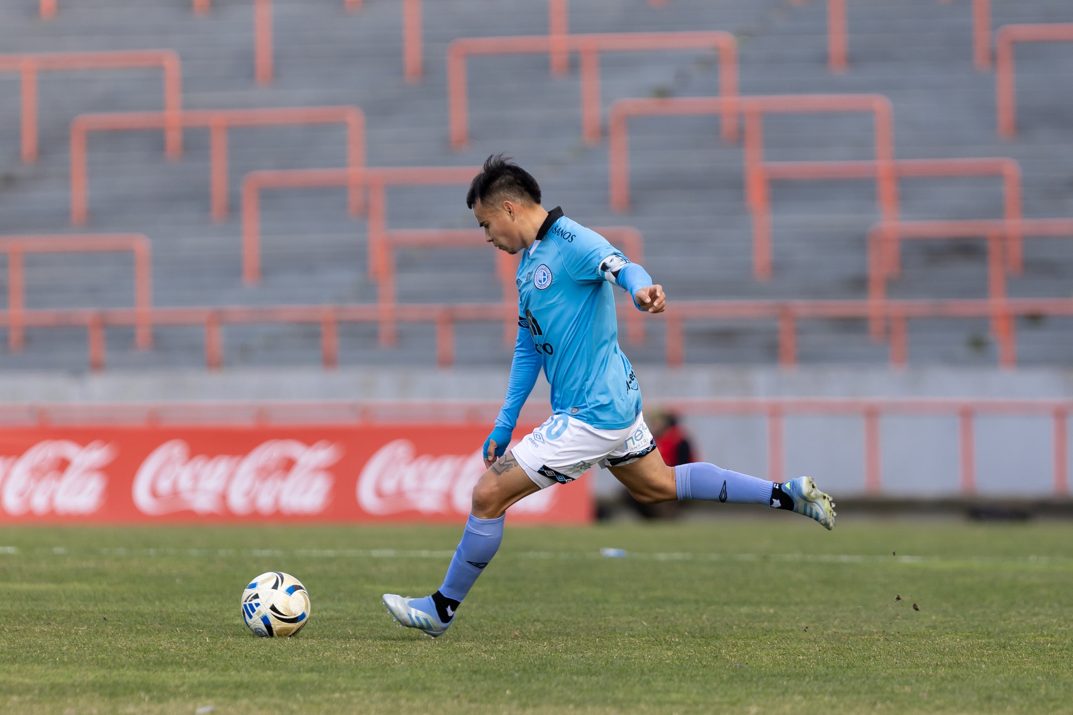 Belgrano en su visita a Aldosivi en Mar del Plata. (Prensa Belgrano).
