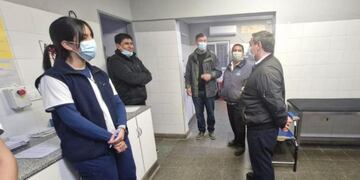 Medina Ruiz recorrió el hospital local y valoró la incorporación de nuevas tecnologías, guardias activas y especialidades.