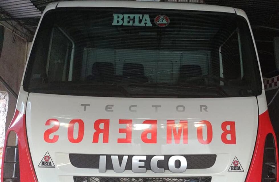 ¡Indignante! Apedrearon una unidad del cuartel de bomberos voluntarios de La Cumbre