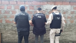 Prefectura Naval Argentina capturó a 11 personas por orden de la Justicia federal.