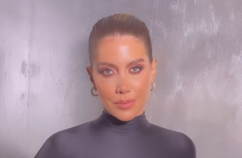 Wanda Nara posó en bikini para promocionar su marca de trajes de baño: cuánto salen