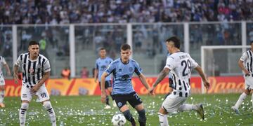 Gastón Benavídez (29), el lateral de Talleres protagonista de una jugada polémica que protestó todo Belgrano.