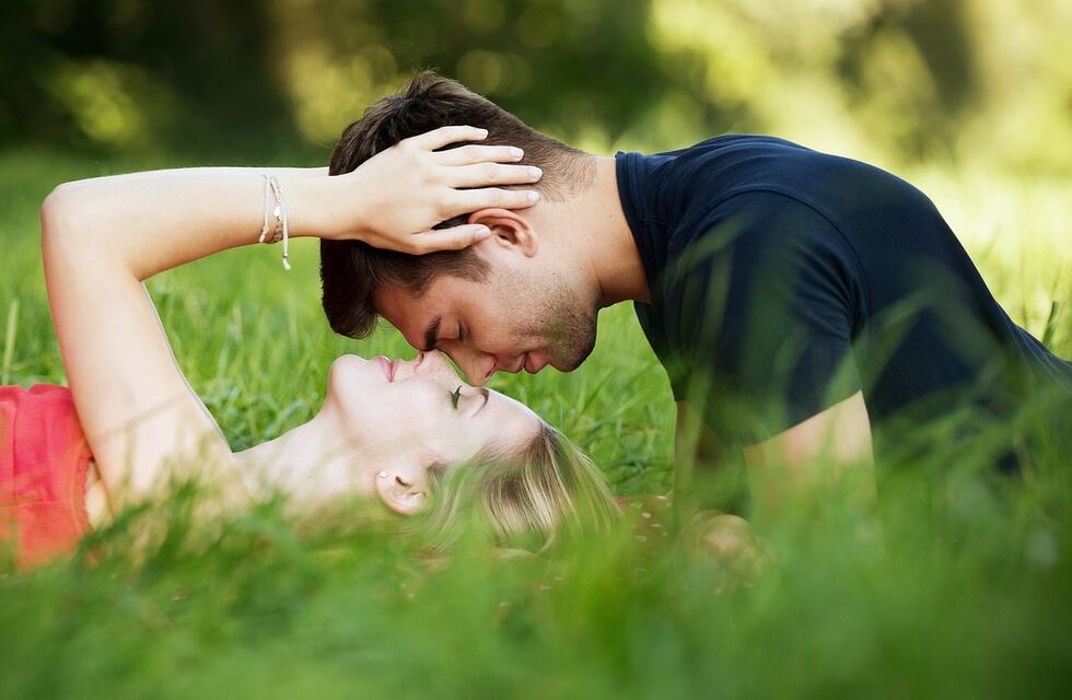 Así demuestra cada signo del zodiaco que está enamorado