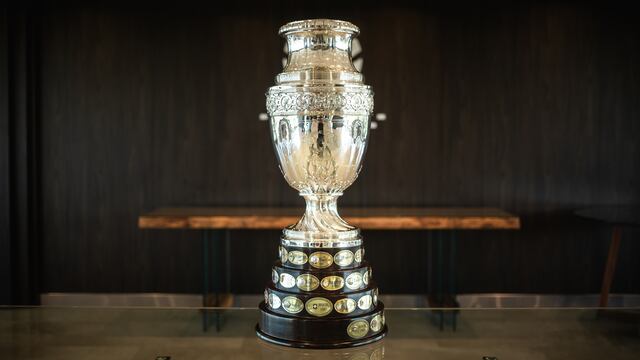 La Copa restaurada con todo el valor de su historia será levantada el 14 de julio de 2024 por la selección campeona de la Copa América. (Conmebol)