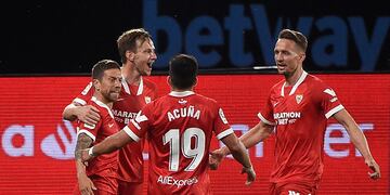 Sevilla venció 4-3 a Celta de Vigo con gol del "Papu" Gómez.