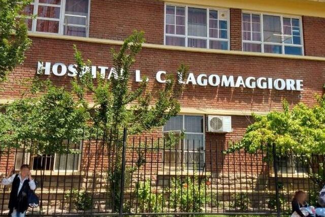 La víctima de 25 años permanecen internada en grave estado.