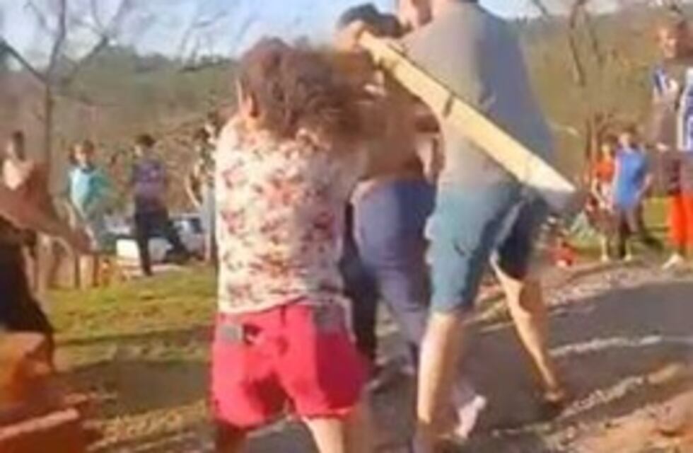 Campo Ramón: pelea entre hinchas terminó con dos jóvenes detenidas