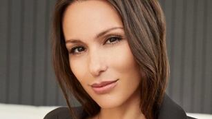 Cómo llevar el efecto wet en el pelo como Pampita