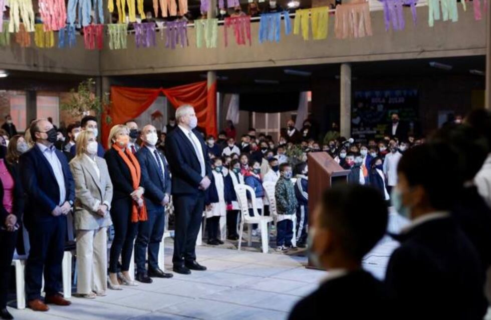 Jornada extendida en Tucumán: Perczyk y Lichtmajer encabezaron el acto de lanzamiento