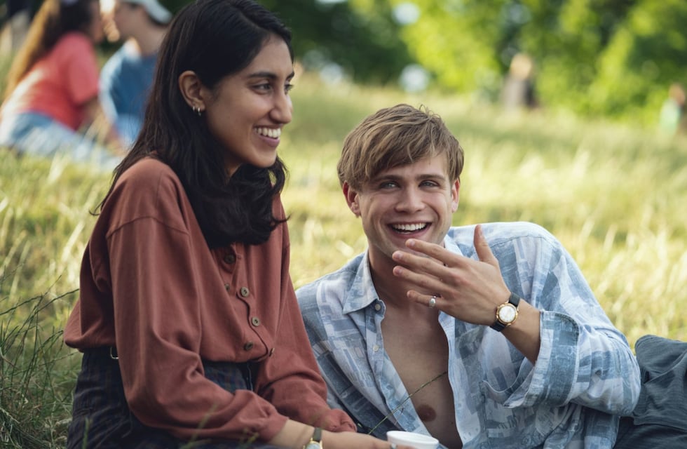 Ideal para maratonear: cuál es la miniserie romántica de Netflix que te va a enamorar