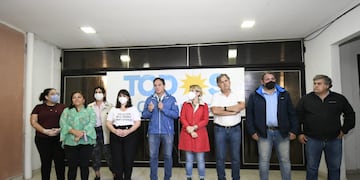 La alianza liderada por el PJ solamente pudo ingresar un diputado y un senador nacional. El radicalismo: dos diputados y dos senadores nacionales.