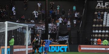Lucas Passerini celebra su gol para el 1-0 de Belgrano sobre Platense, en Vicente López, por Copa de la Liga 2024. (Federico López Claro / La Voz)
