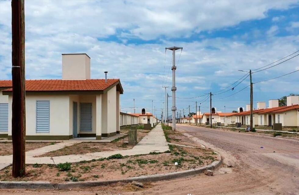 Detuvieron a una empleada pública por estafa: ofrecía viviendas a cambio de dinero