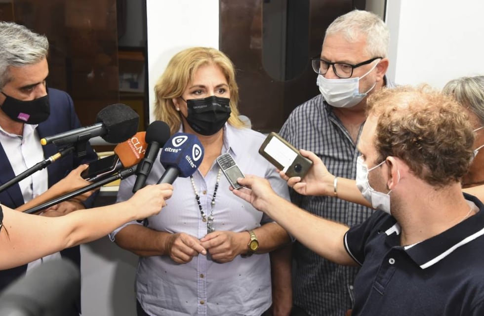 Vacunas COVID-19 en Rosario: comenzarán a colocarlas en la UNR