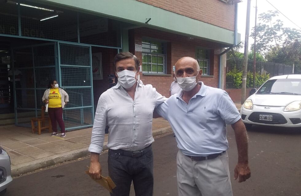 Elecciones 2021: el conductor del Frente Renovador y Presidente de la Cámara, Carlos Eduardo Rovira, sufragó en Posadas