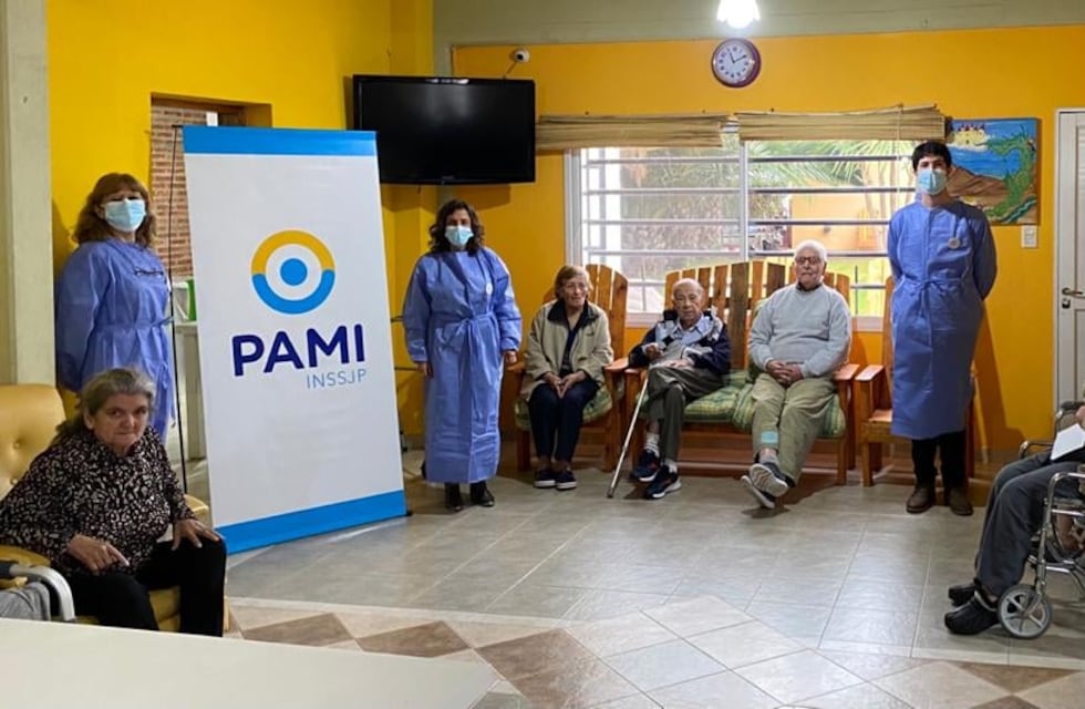 PAMI Coronel Rosales vacunó contra el Covid a 18 Instituciones