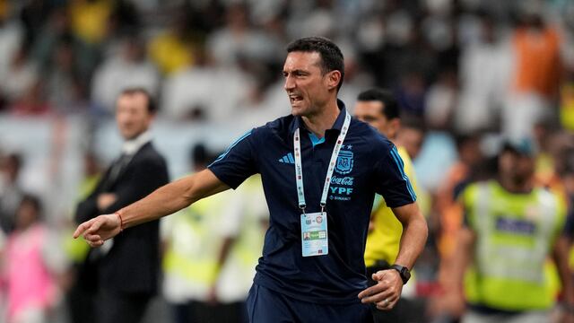 Scaloni deslizó que hay jugadores que pueden ser baja en la selección (AFA)