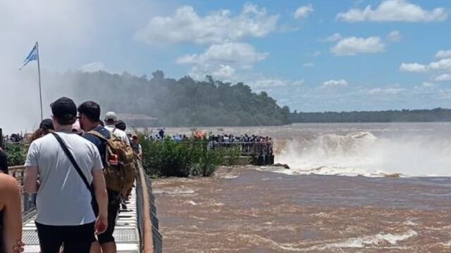 Reabren la Garganta del Diablo tras el cierre preventivo por la crecida del río Iguazú.