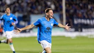 Agustín Melano, hermano de Lucas y delantero de Belgrano, puso el segundo ante Talleres (Prensa Belgrano).