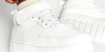 El truco viral para blanquear las zapatillas