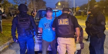 Los uniformados identificaron al joven de 27 años durante un allanamiento en Nogoyá.