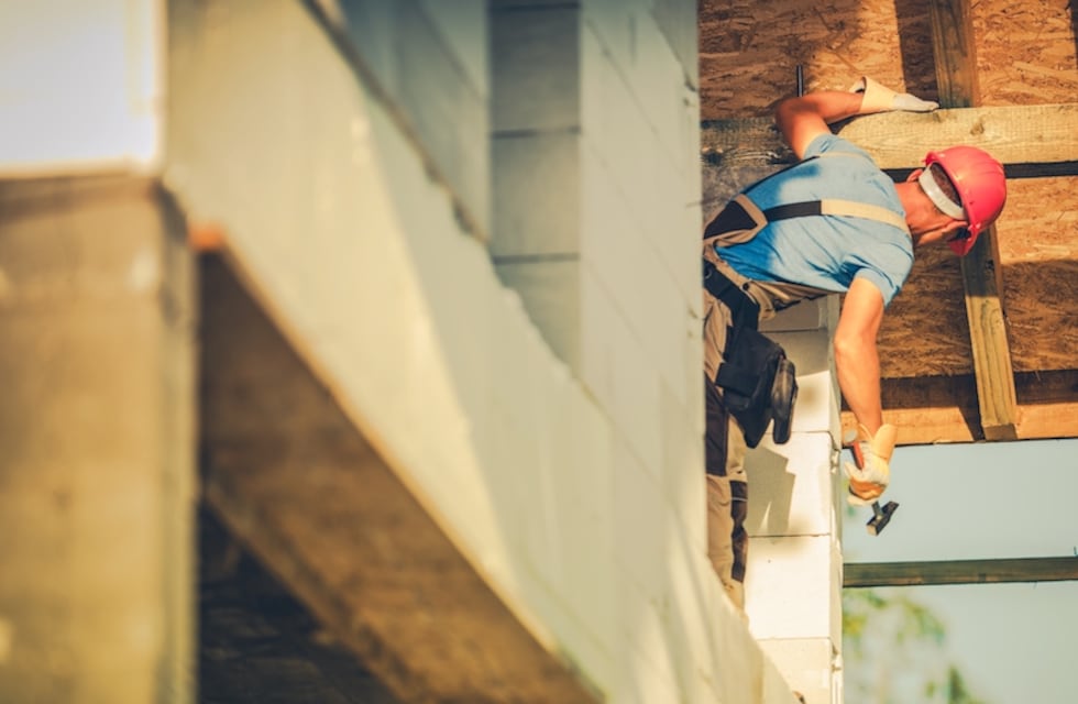 Firmaron el contrato en Tandil para la remodelación del Centro de Formación Laboral