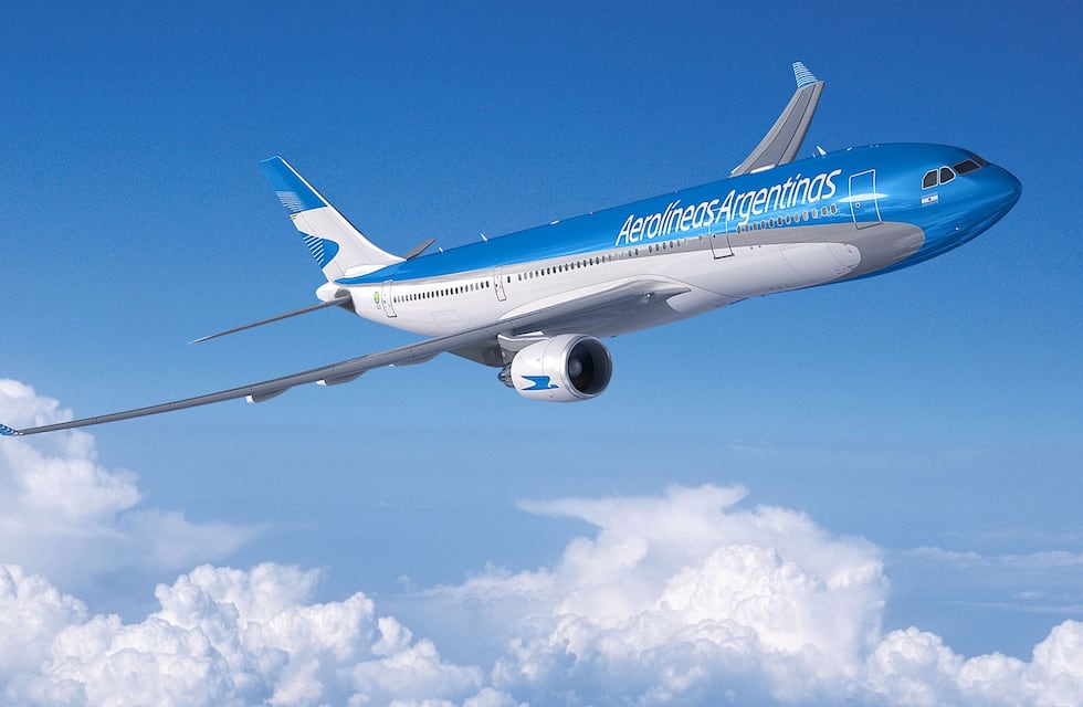 Aerolíneas Argentinas cancela la acumulación de millas a los funcionarios que viajen con un pasaje pagado por el Estado