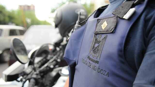 La policá detuvo a dos jóvenes acusados de abusar sexualmente de varias mujeres de una familia, entre ellas una nena de 9 años. Imagen ilustrativa