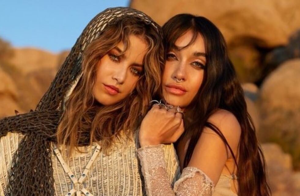 María Becerra y Sofía Reyes cantan sobre infidelidad y rupturas amorosas en “Marte”