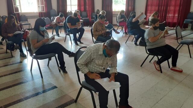 Capacitaron a hombres y mujeres para la formación de vacunadores en Carlos Paz