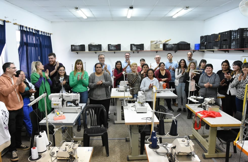 Oreja de Negra inauguró su nuevo taller en el Centro Integrador Comunitario