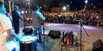 Con el Festival de Folclore, terminó el "Verano Acá"