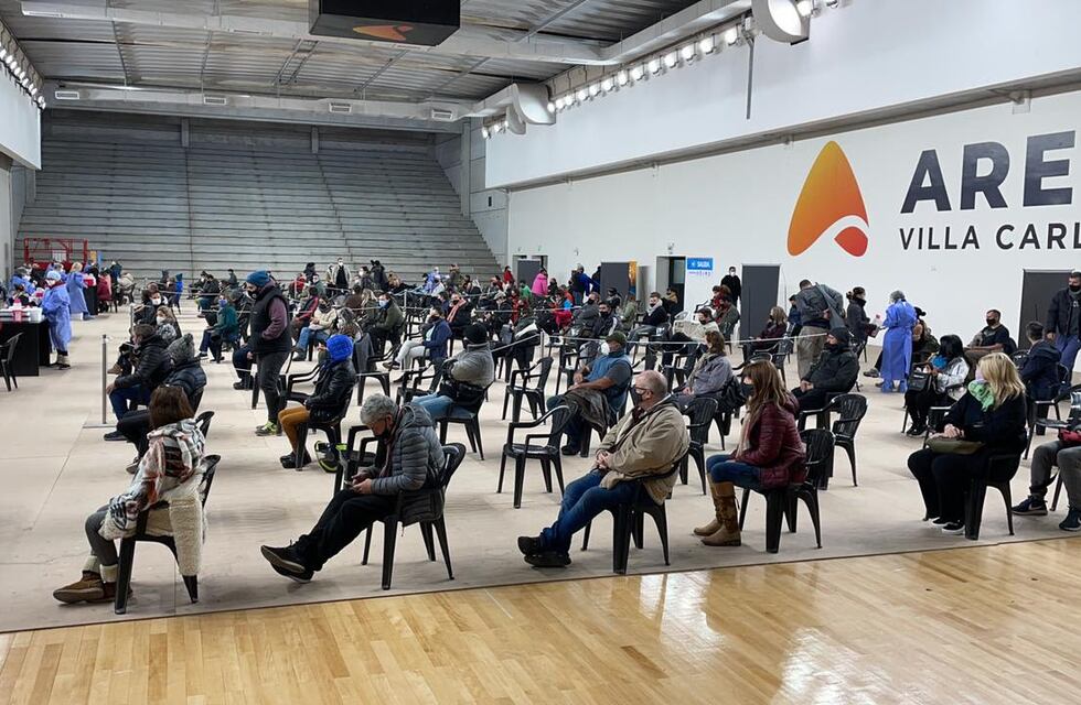 Covid-19: continúa la vacunación este sábado en el Estadio Arena de Carlos Paz