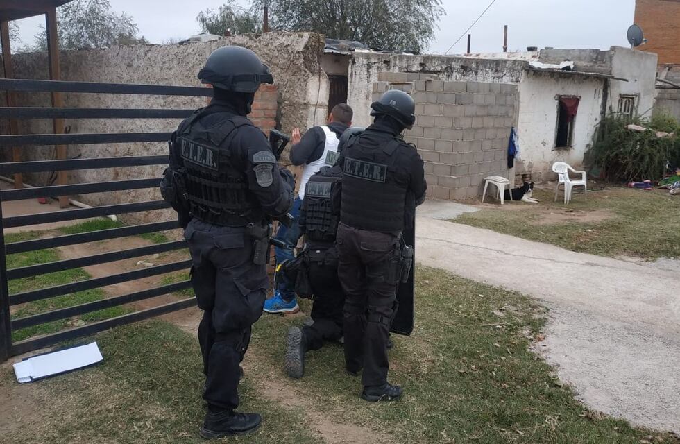 Así fue la detención del delincuente que tomó de rehén a una familia en Alejandro Roca