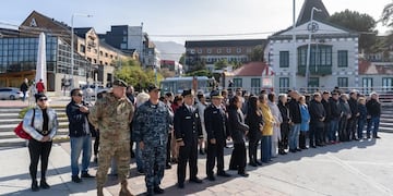 El acto en la Plaza Cívica de Ushuaia reunió a autoridades, organizaciones civiles y ciudadanos en un homenaje a las víctimas de la dictadura