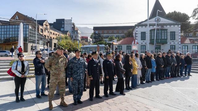 El acto en la Plaza Cívica de Ushuaia reunió a autoridades, organizaciones civiles y ciudadanos en un homenaje a las víctimas de la dictadura