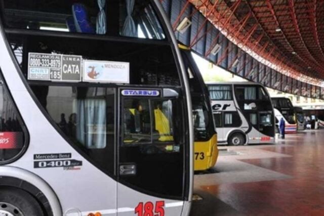 Actualizan las tarifas del transporte suburbano e interurbano en Misiones.