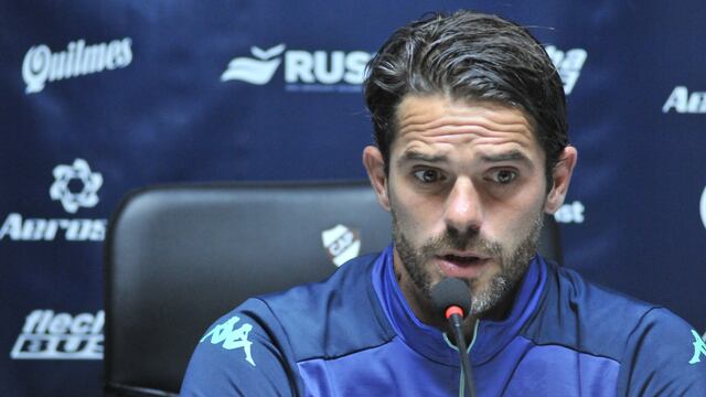 Fernando Gago en conferencia de prensa.