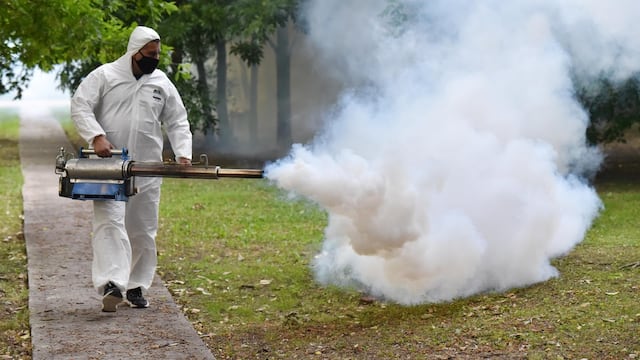 Insisten en la importancia del descacharrado en hogares.