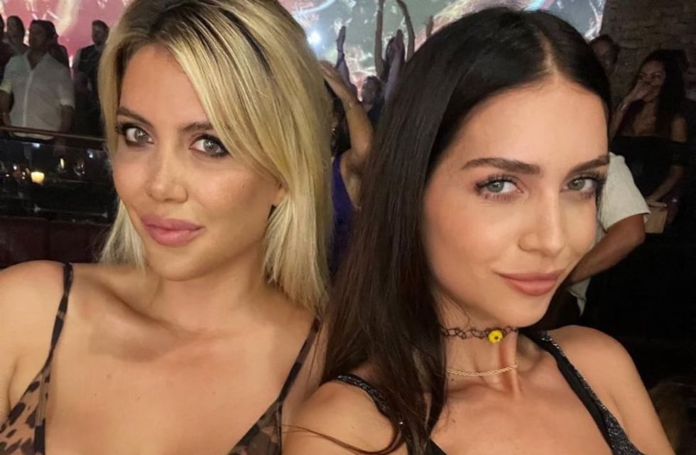 Wanda y Zaira Nara viajaron juntas, se lookearon igual y desafiaron a sus fans: “¿Cuál es cuál?”