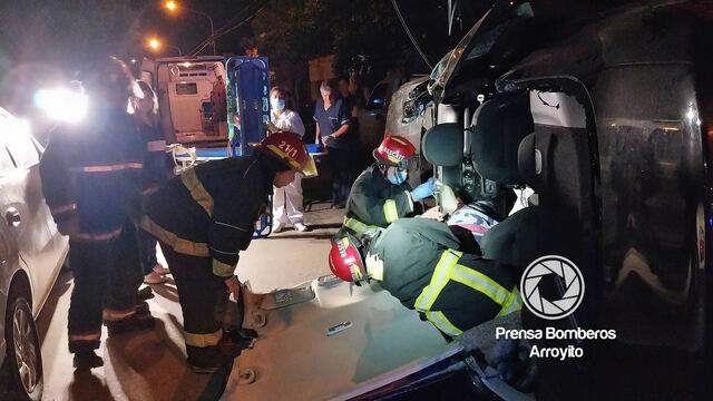 Volcó un vehiculo en Arroyito