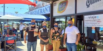 UTHGRA desplegó este sábado un operativo de registración laboral en el corredor gastronómico de la zona portuaria y en Playa Grande