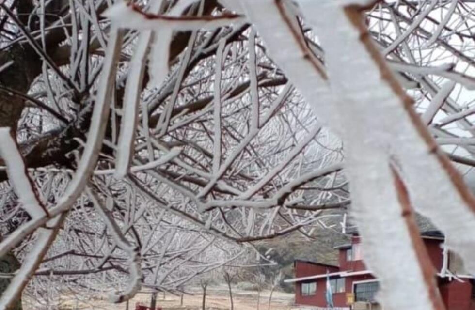 Nevó en Los Gigantes y el frío se hace sentir en Punilla