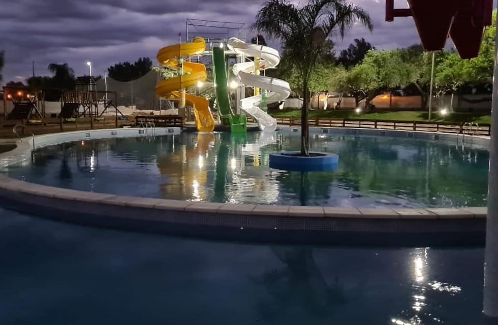 Río Segundo abrió el primer parque acuático del departamento
