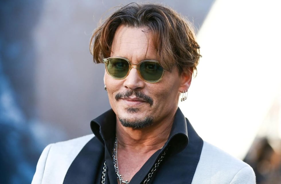 Johnny Depp alejado de Hollywood y en medio del campo: el radical cambio de vida del actor